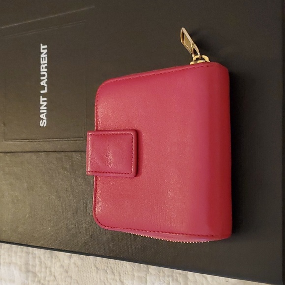 Yves Saint Laurent wallet - Picture 7 of 12
